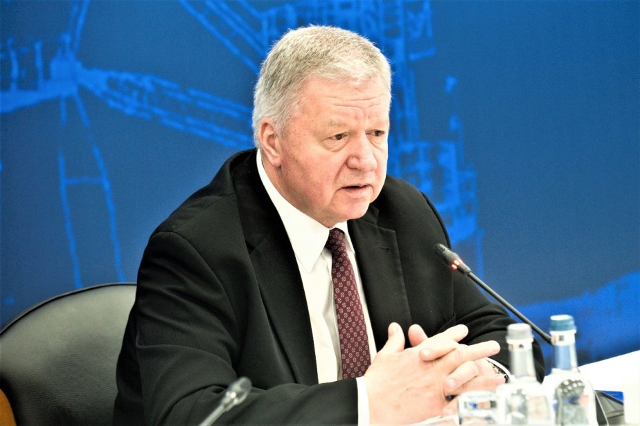     Шмаков выступил за нулевую квоту на иностранных рабочих    